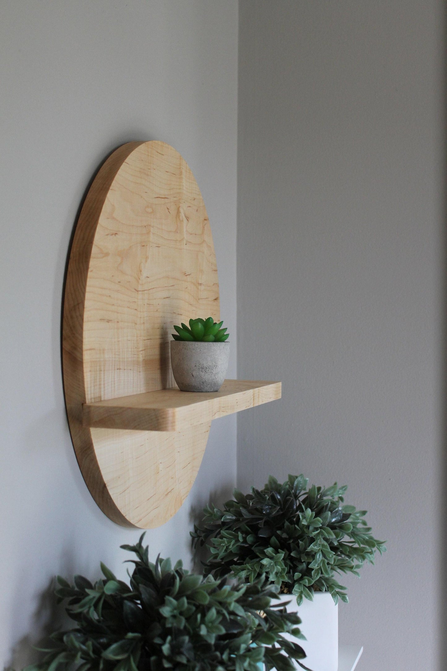 Round Wall Shelf - Maple